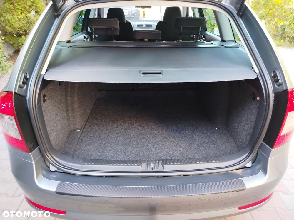 Skoda Octavia 1.6 TDI DPF FAMILY - 33