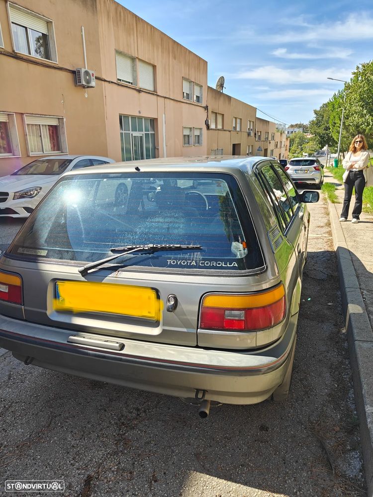Toyota Corolla Hatchback 1.3 12v - 5