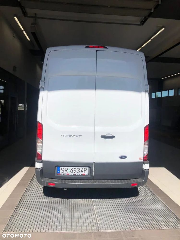 Ford Transit - 1