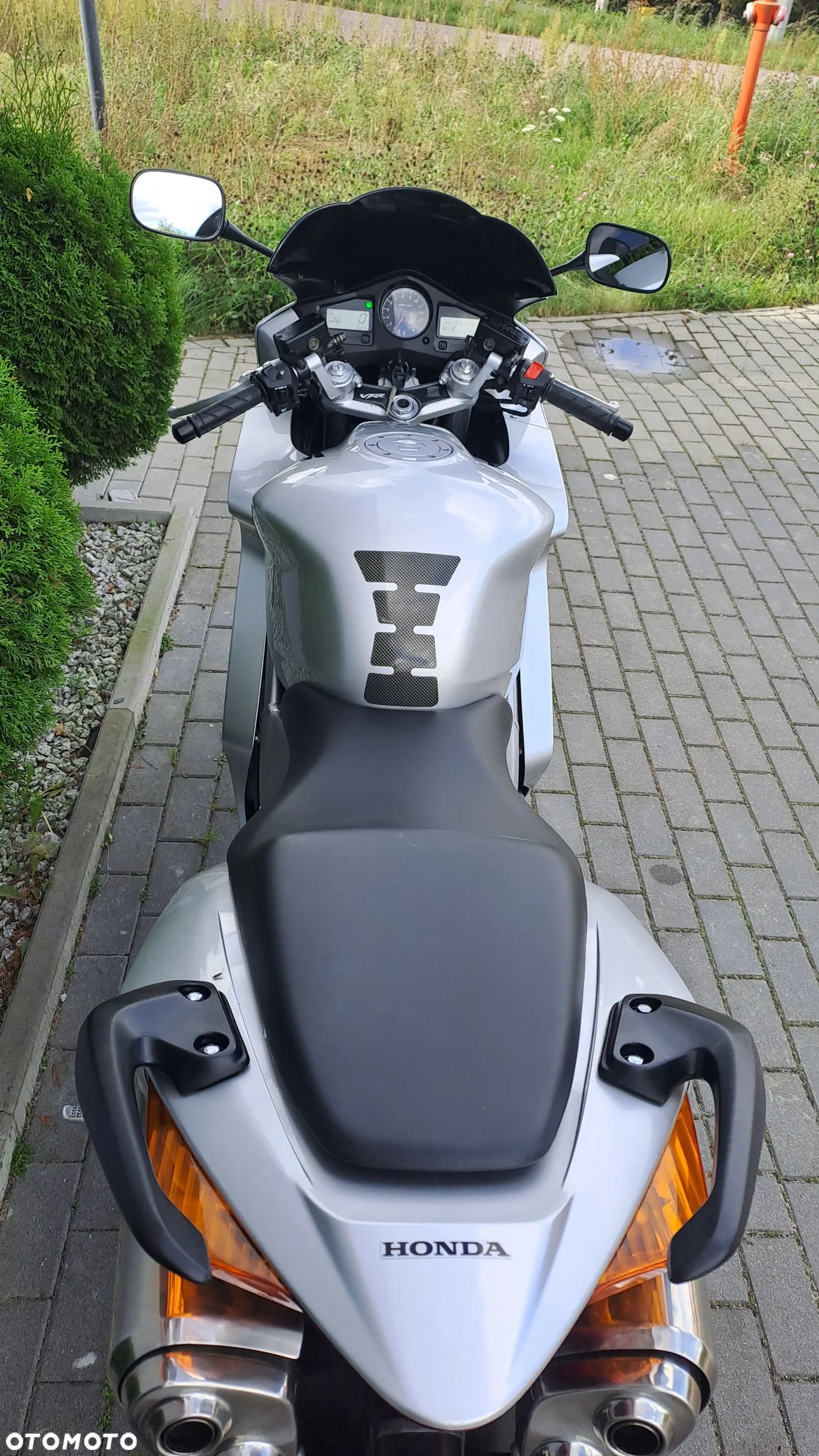 Honda VFR - 26