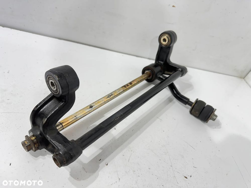 Mocowanie silnika wahacz  Kymco Xciting 500 - 4