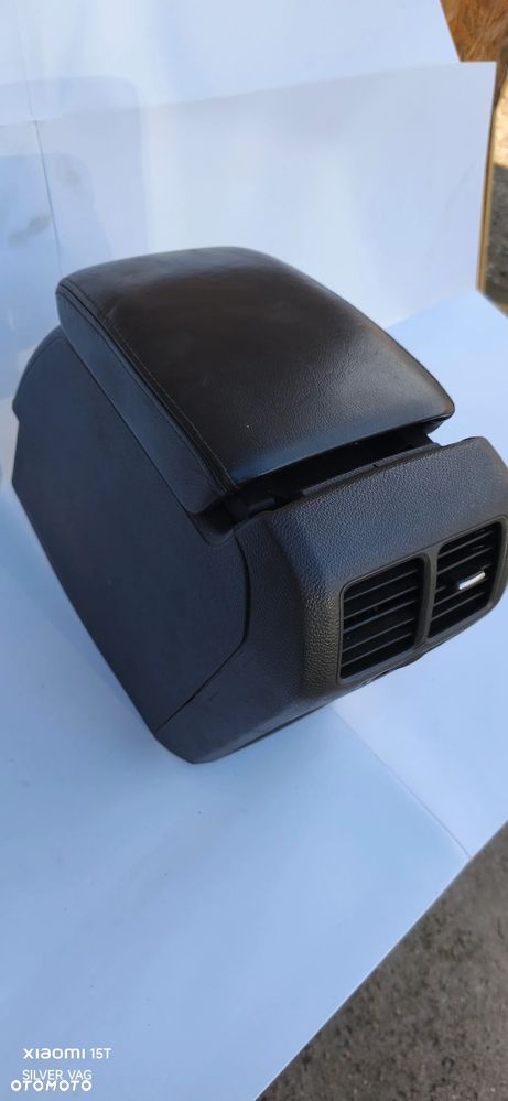 Podłokietnik skórzany VW Golf 5 skóra tunel nawiewu - 4