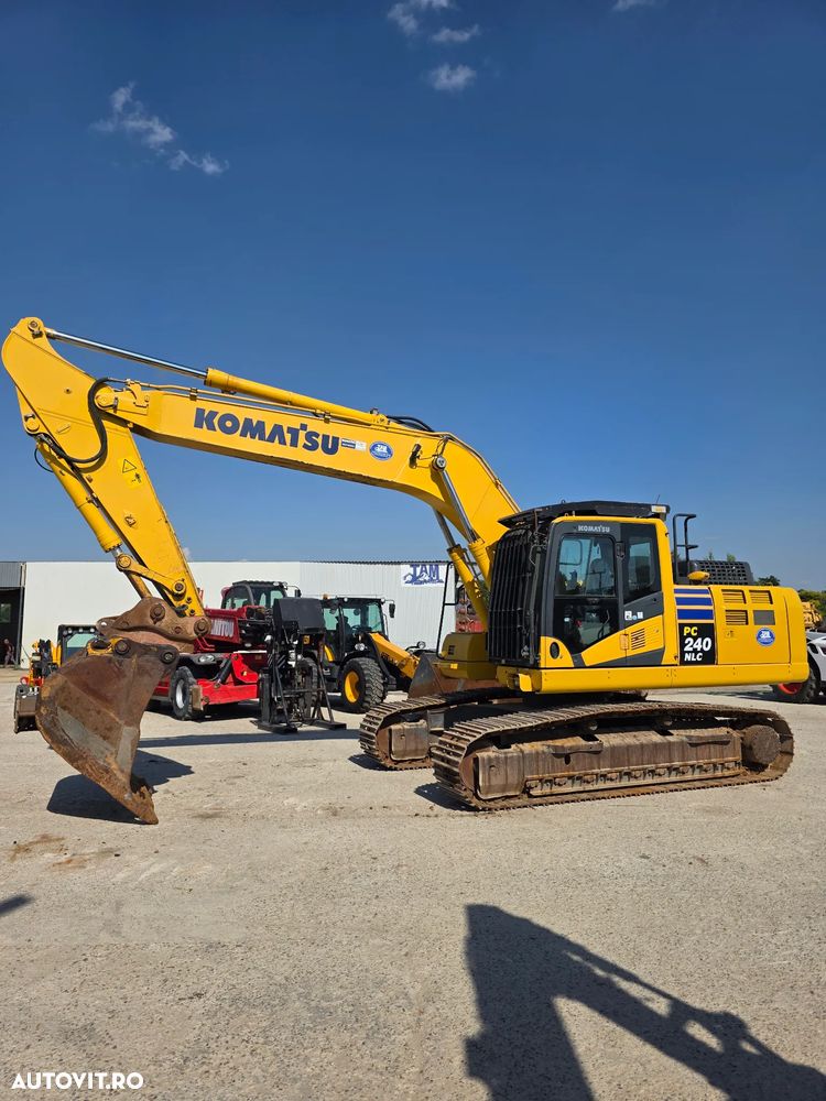 Komatsu PC240 NLC-11 Excavator pe senile - 1