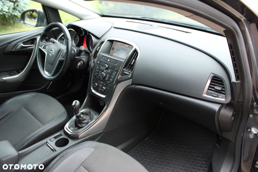 Opel Astra 1.6 Cosmo - 22