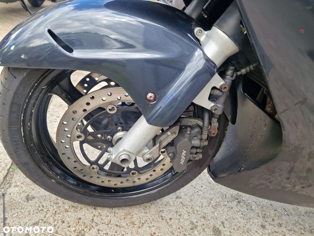 Honda CBR - 33
