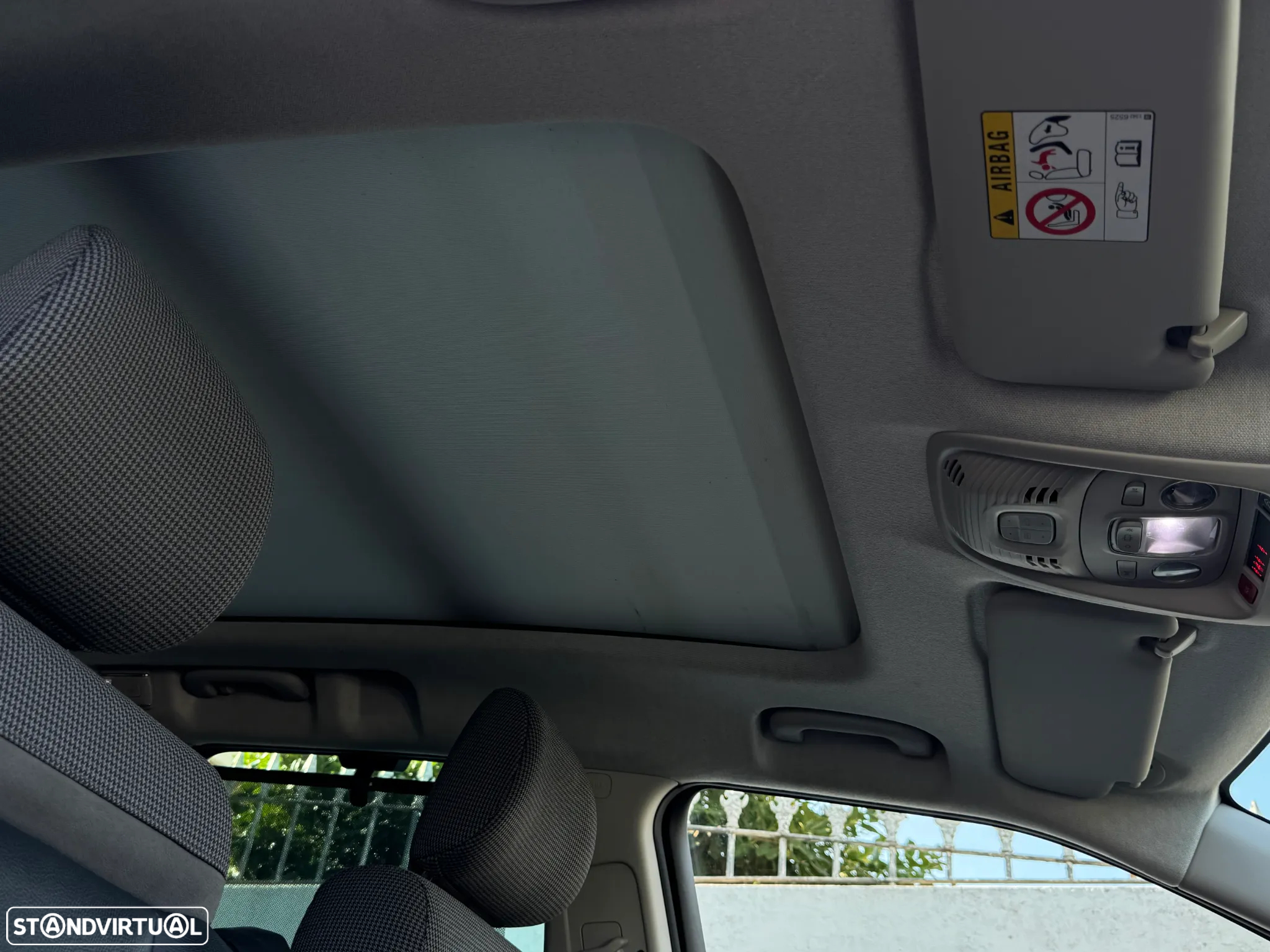 Citroën C3 Aircross PureTech 130 Stop & Start Shine - 23