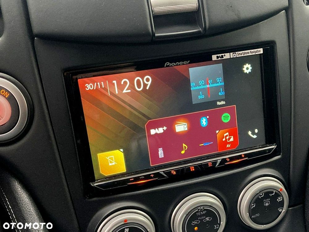 Nissan 370 Z - 24