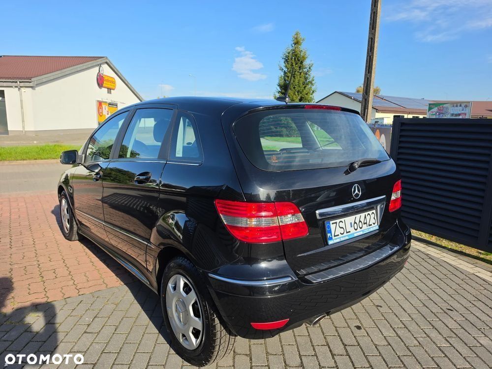 Mercedes-Benz Klasa B 160 BlueEff EU5 - 17
