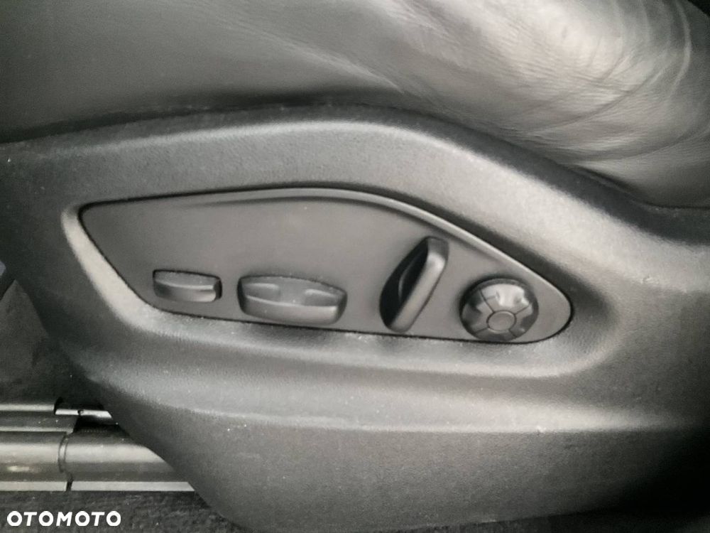 Porsche Cayenne Platinum Edition - 14
