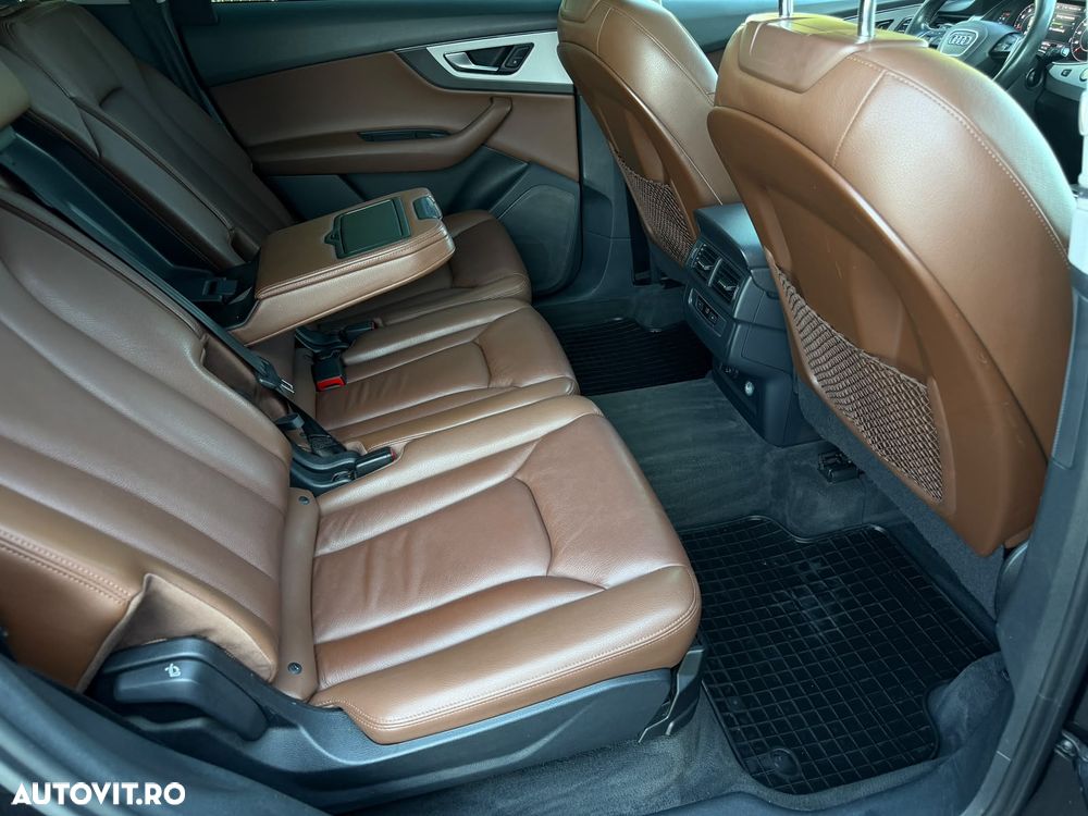 Audi Q7 3.0 TFSI Quattro Tiptronic - 13