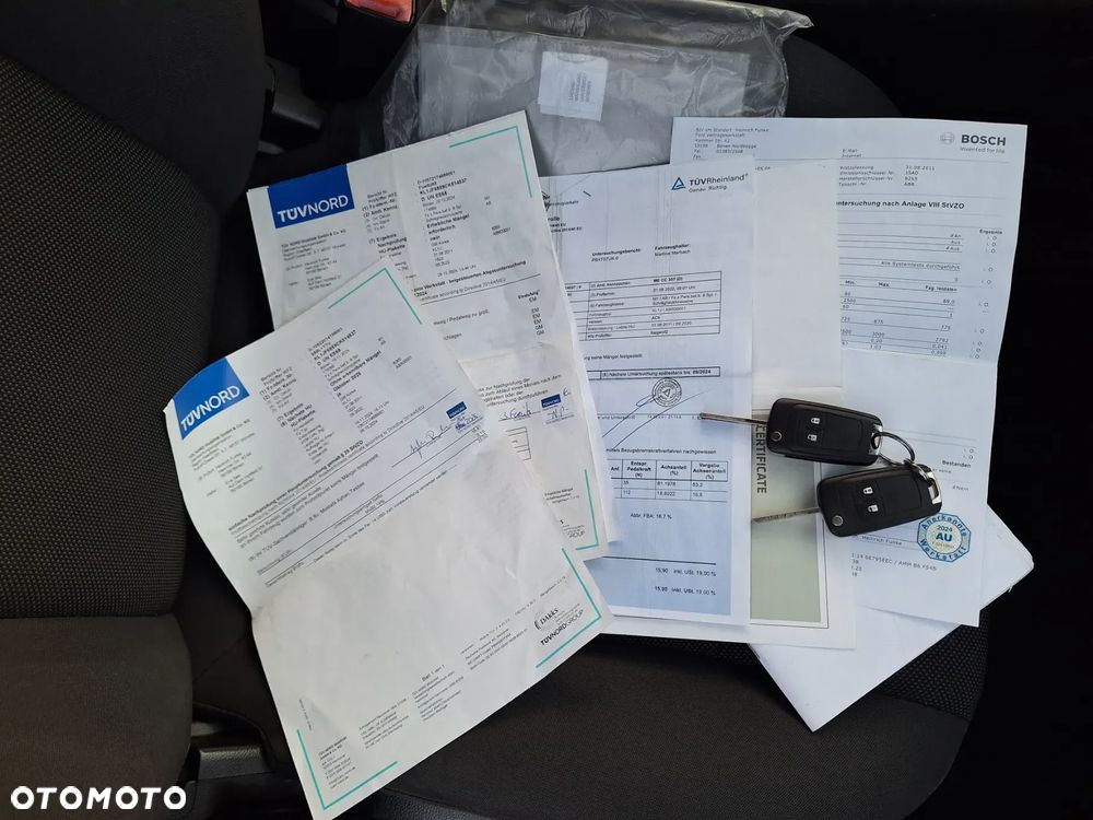 Chevrolet Cruze - 30