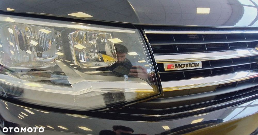 Volkswagen Multivan - 5