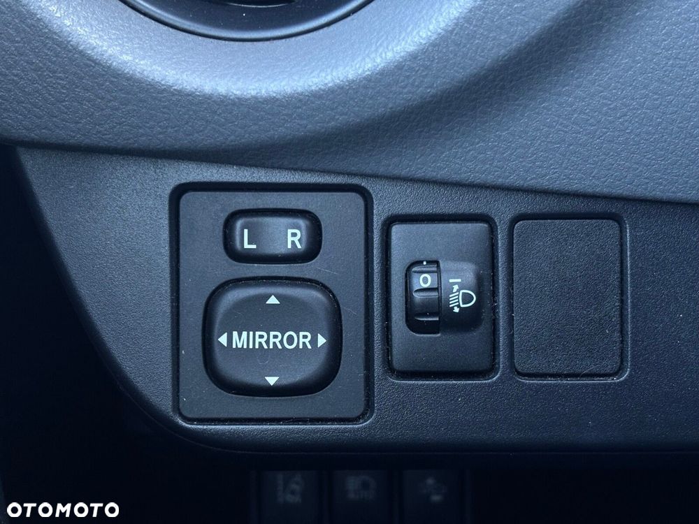 Toyota Yaris 1.5 Active - 23