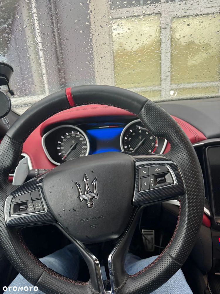 Maserati Ghibli S GranLusso - 8