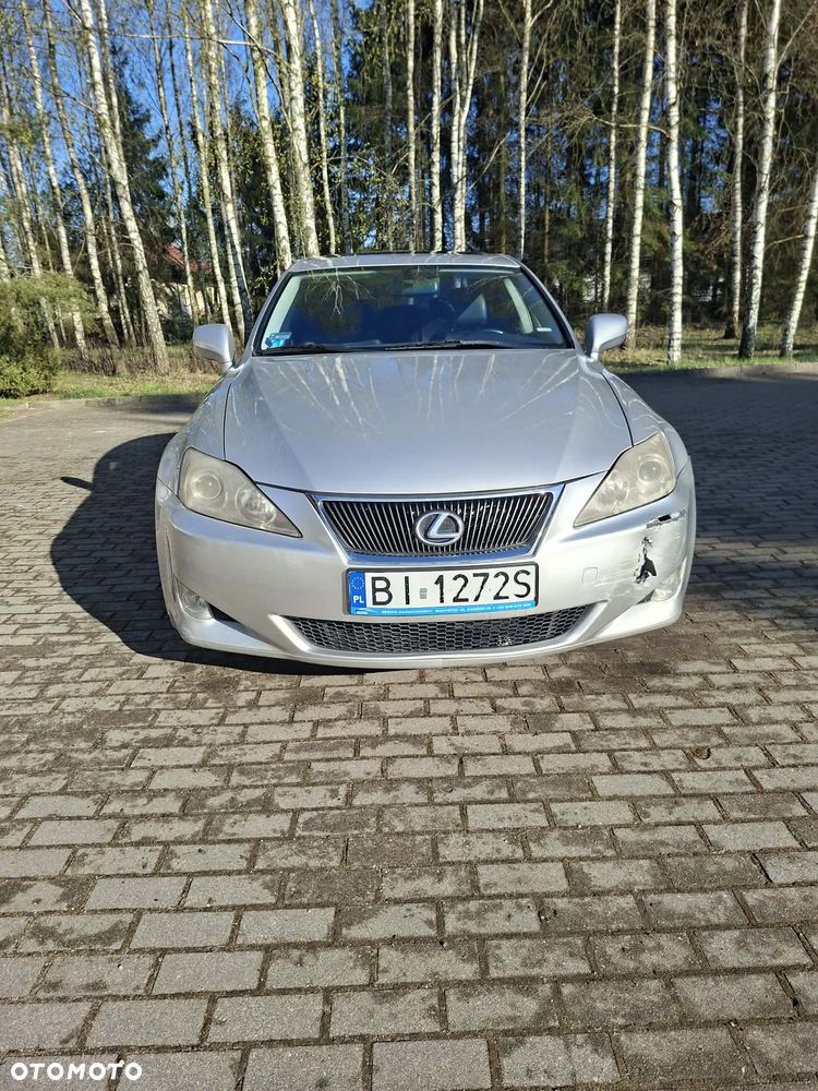 Lexus IS - 2