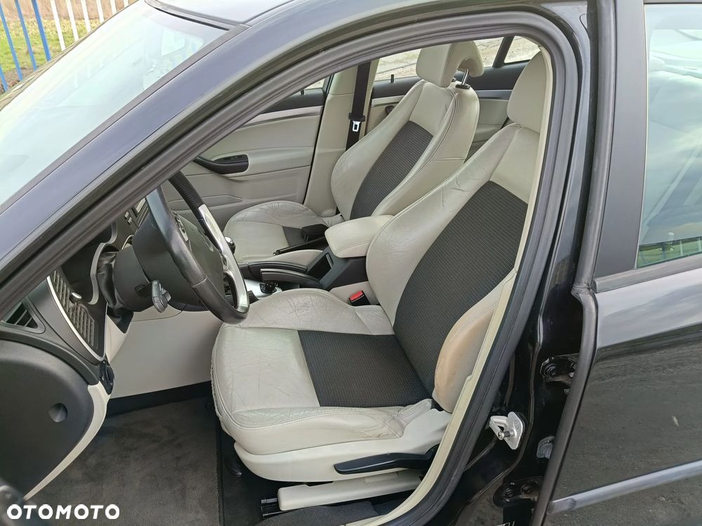 Saab 9-3 2.8TS Aero - 12