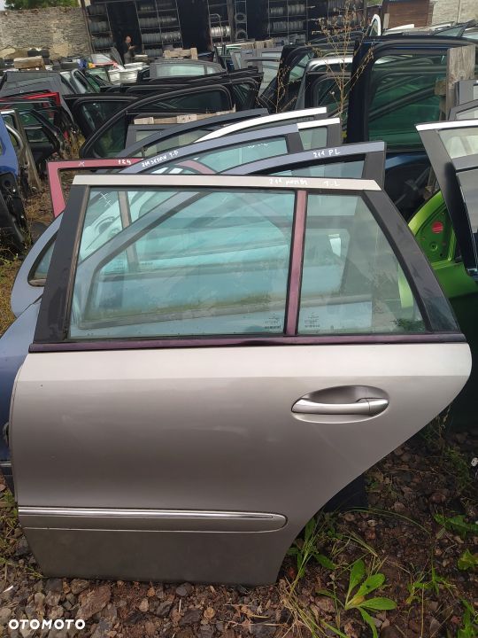 MERCEDES E KLASA W211 KOMBI DRZWI TYŁ LEWE - 1