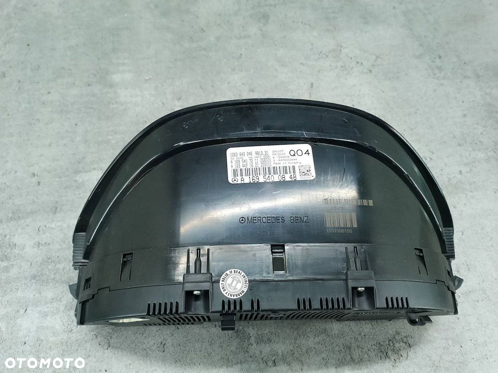 LICZNIK MERCEDES-BENZ KLASA A W169 A1695400848 2.0 CDI - 2