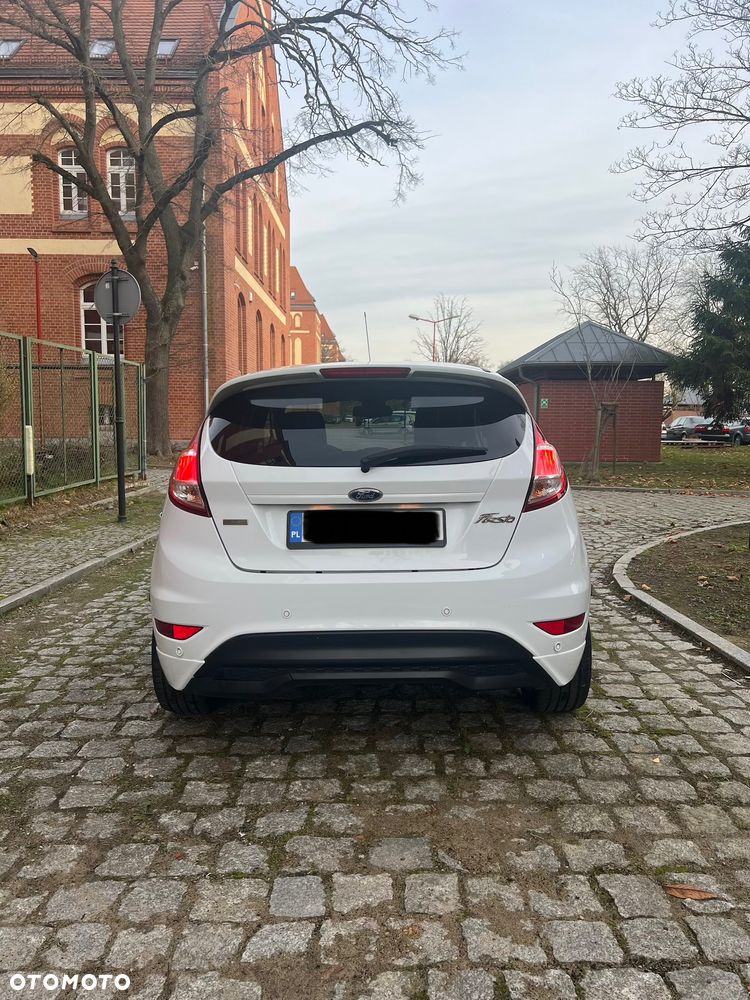 Ford Fiesta - 13