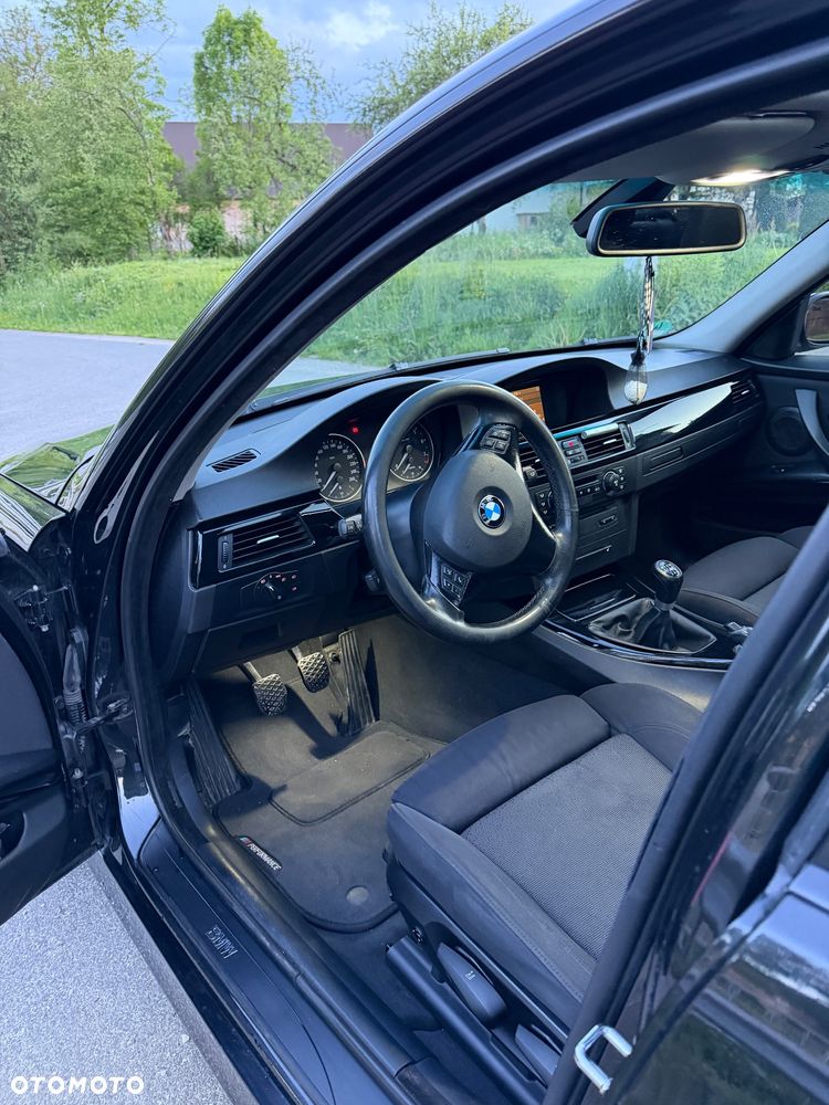 BMW Seria 3 325i - 6