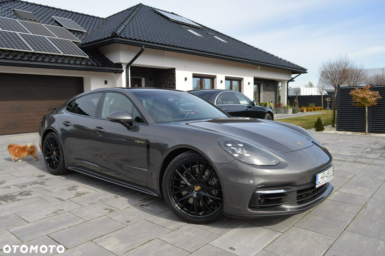 Porsche Panamera - 5