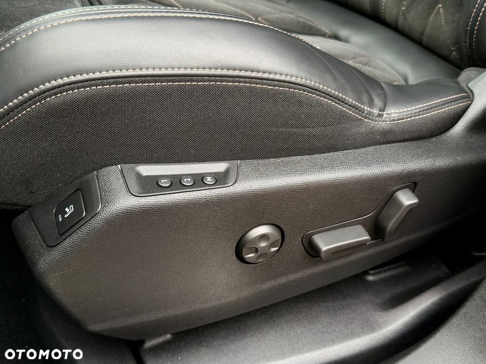 Peugeot 3008 BlueHDi 180 Stop & Start EAT6 GT - 20