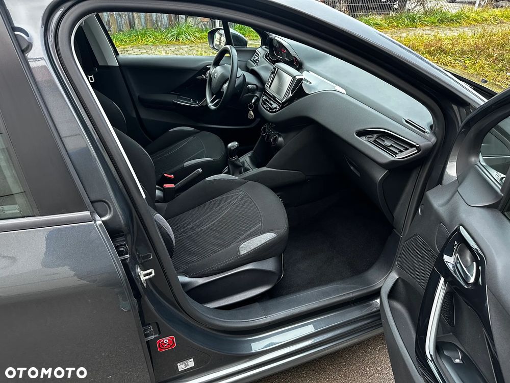 Peugeot 208 82 VTI Active - 16