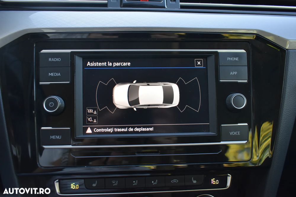 Volkswagen Passat 2.0 TDI DSG Comfortline - 10