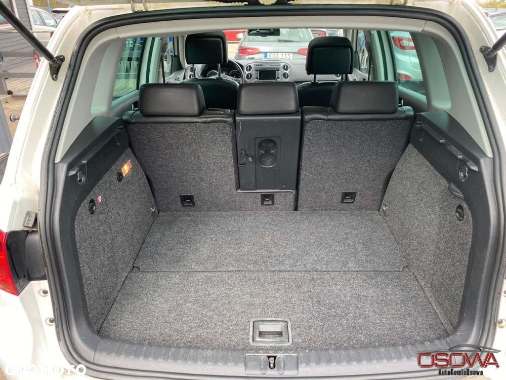 Volkswagen Tiguan - 13