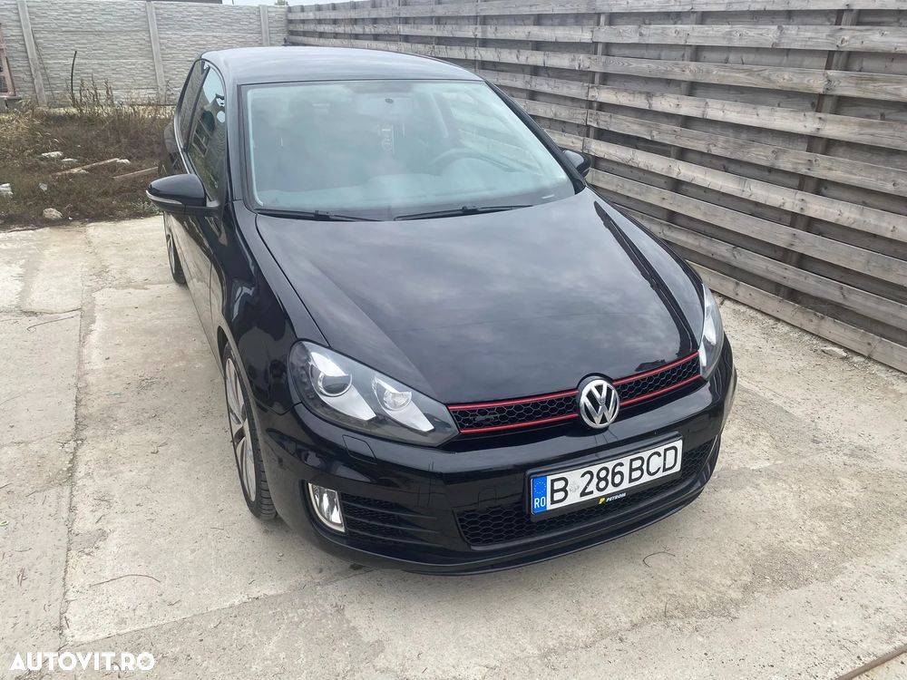 Volkswagen Golf 2.0 TDI DPF Highline - 1