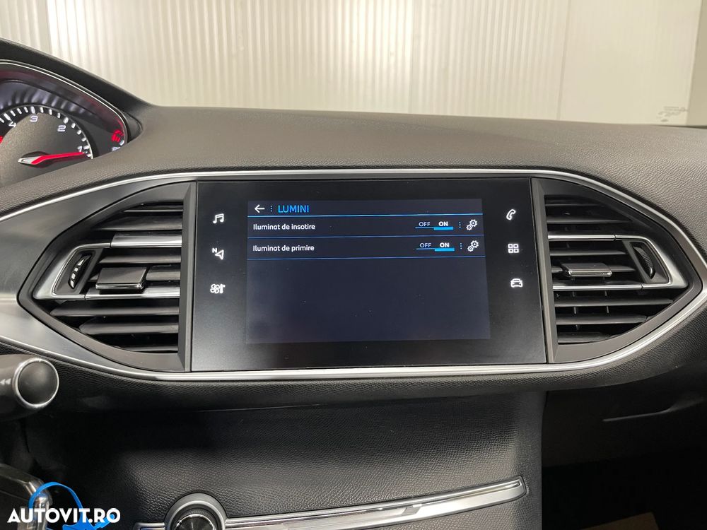 Peugeot 308 1.5 BlueHDi FAP STT EAT8 Active Pack - 20