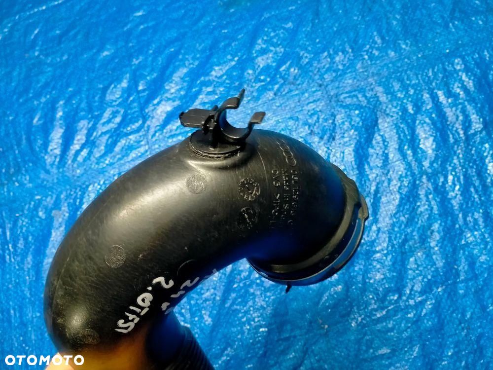 Audi A6 C8 Lift 2.0 TFSI Przewód Rura Powietrza Dolot Turbo 06L129616C - 5