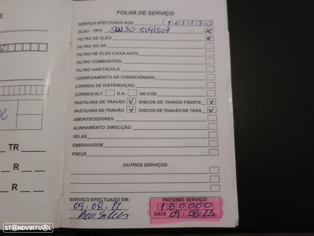 Toyota Avensis SW 2.0 D-4D Exclusive - 27