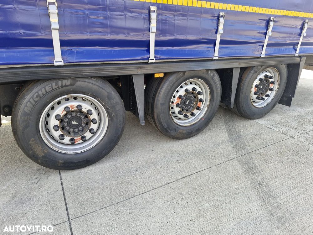 Schmitz Cargobull Mega Varios Stalp extensibil - 11