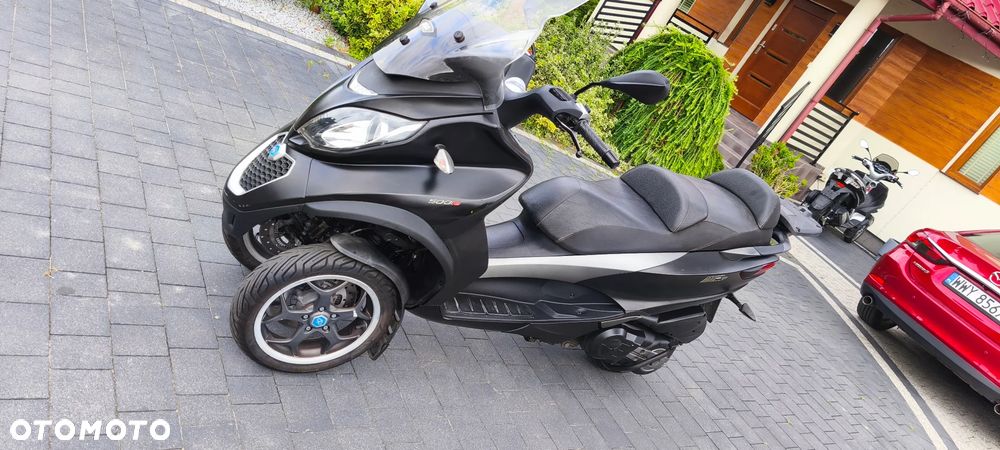 Piaggio MP-3 - 12