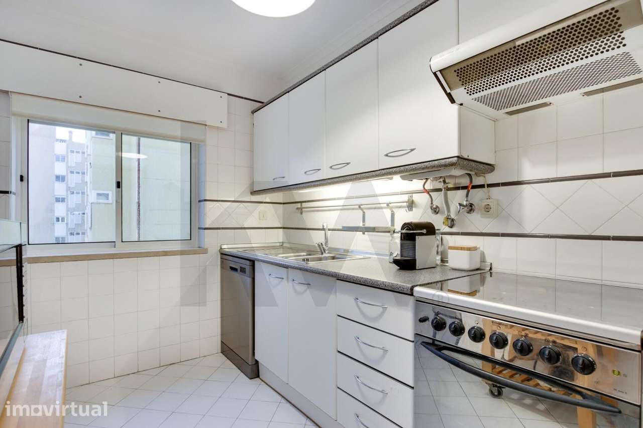 APARTAMENTO T2 | TELHEIRAS ALTO DA FAIA | 104 M2 | RENOVADO | 2 ELEVAD - Grande imagem: 5/35