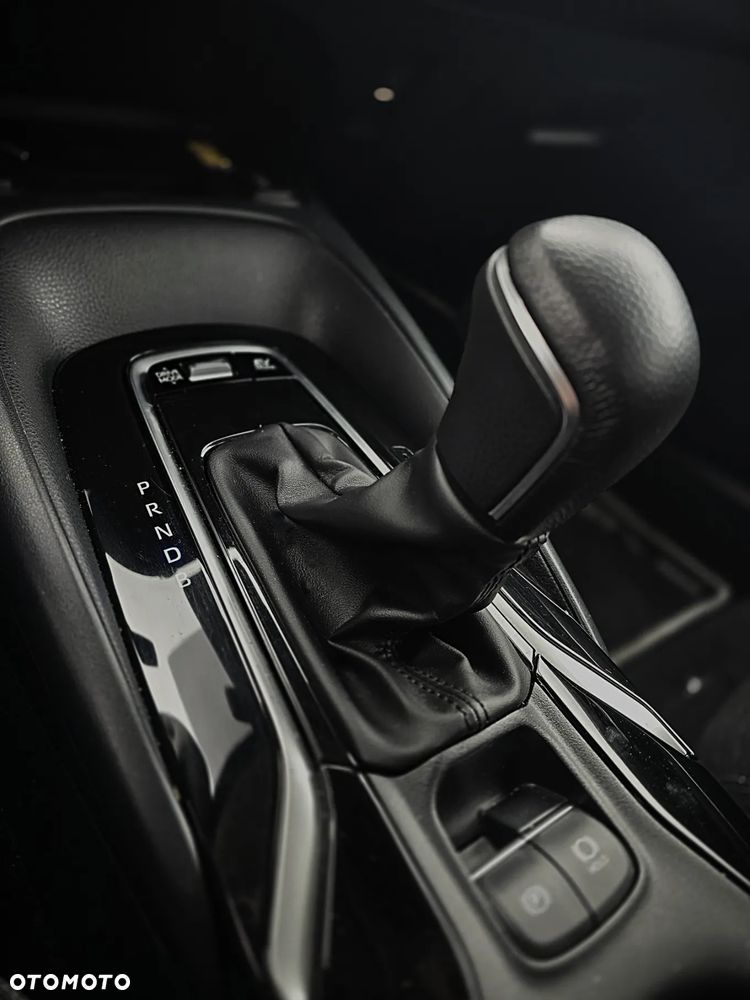 Toyota Corolla 1.8 Hybrid Comfort - 19