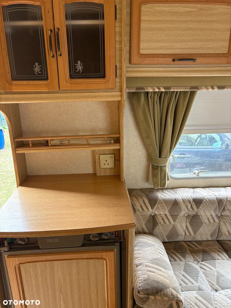 Elddis Whirlwind ex300 2/3 osobowa przyczepa kempingowa - 6