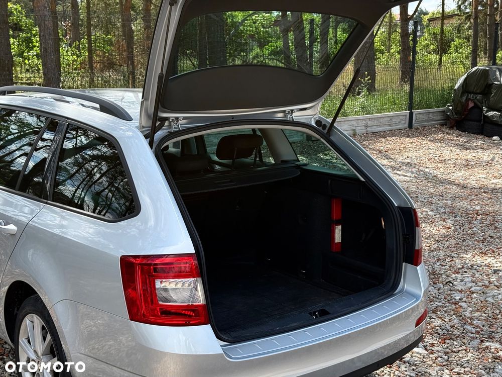 Skoda Octavia 2.0 TDI Style DSG - 22