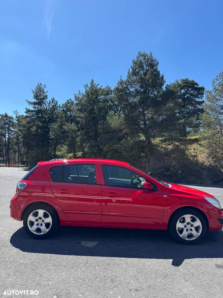 Opel Astra 1.9 CDTI Cosmo - 7
