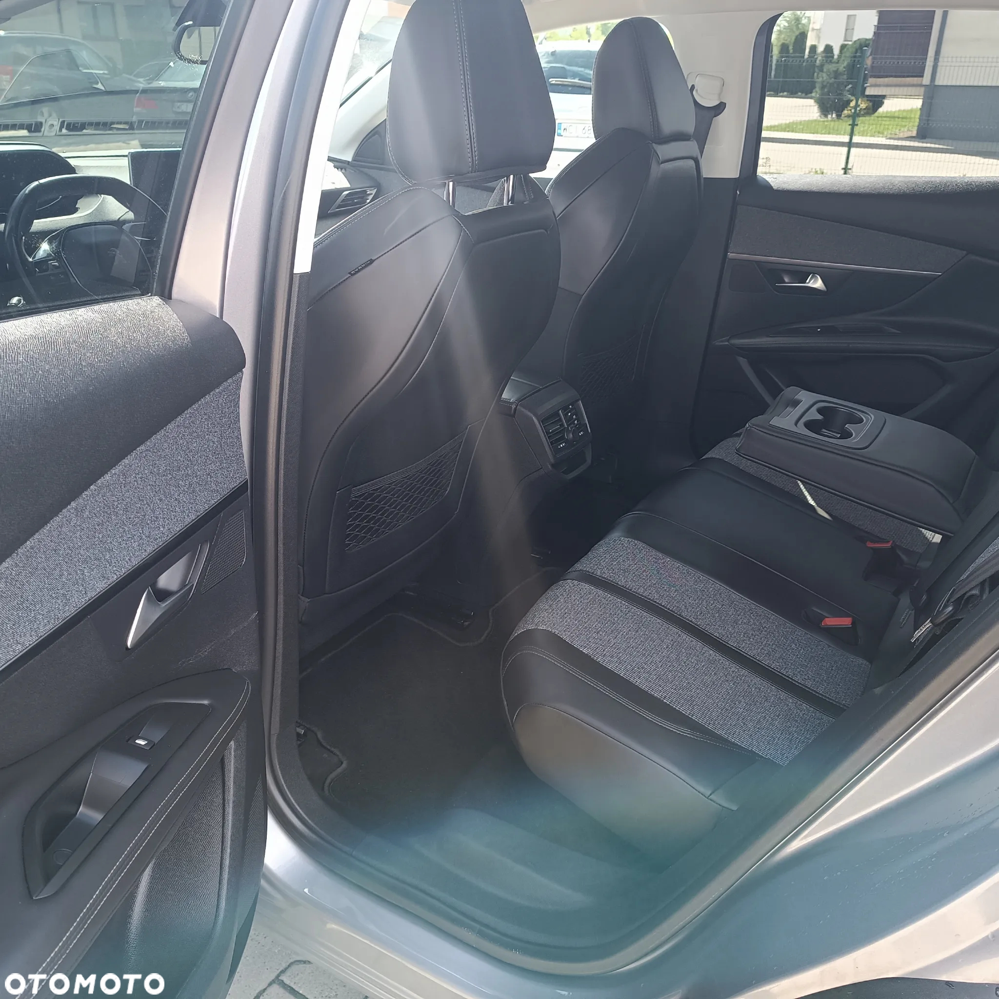 Peugeot 3008 1.2 PureTech Allure Pack S&S - 18