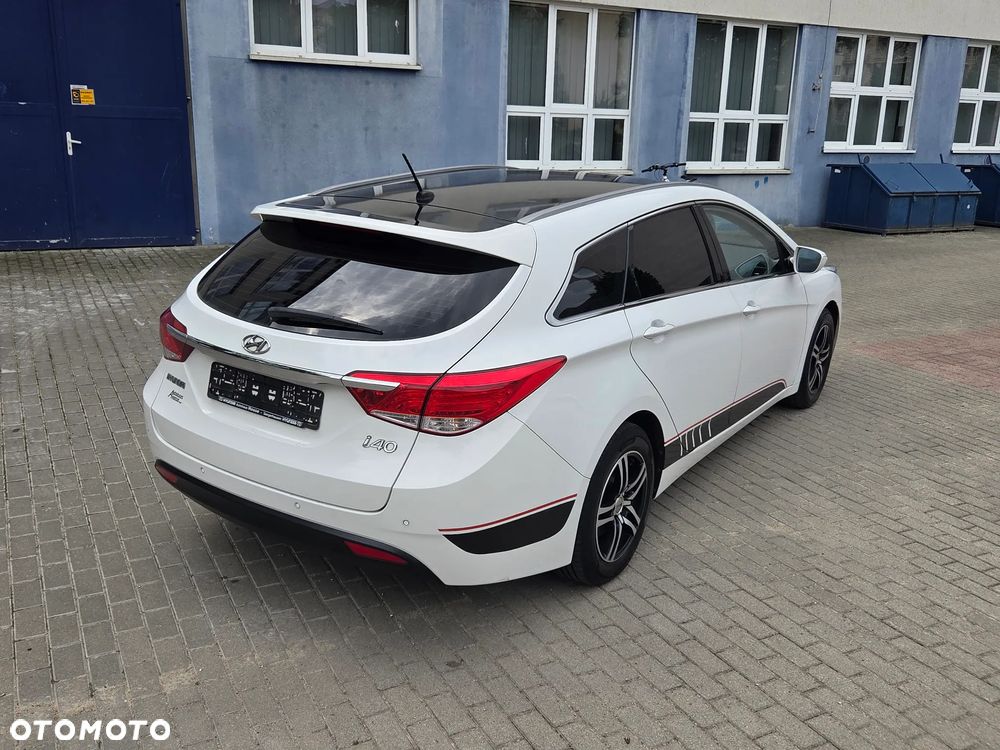 Hyundai i40 Kombi blue 1.6 Space - 20