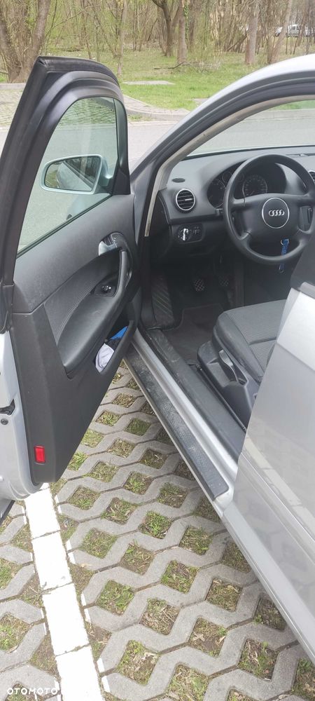 Audi A3 3-drzwiowe 1.6 Ambiente - 7