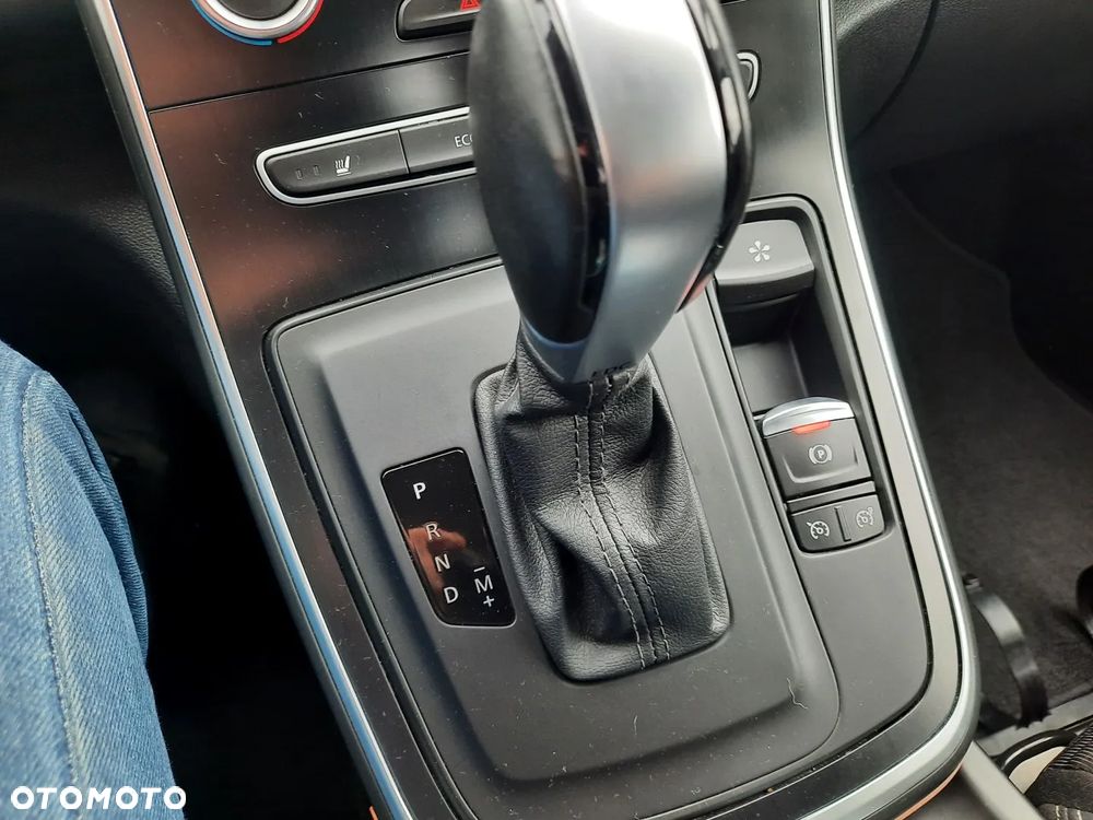 Renault Grand Scenic - 37