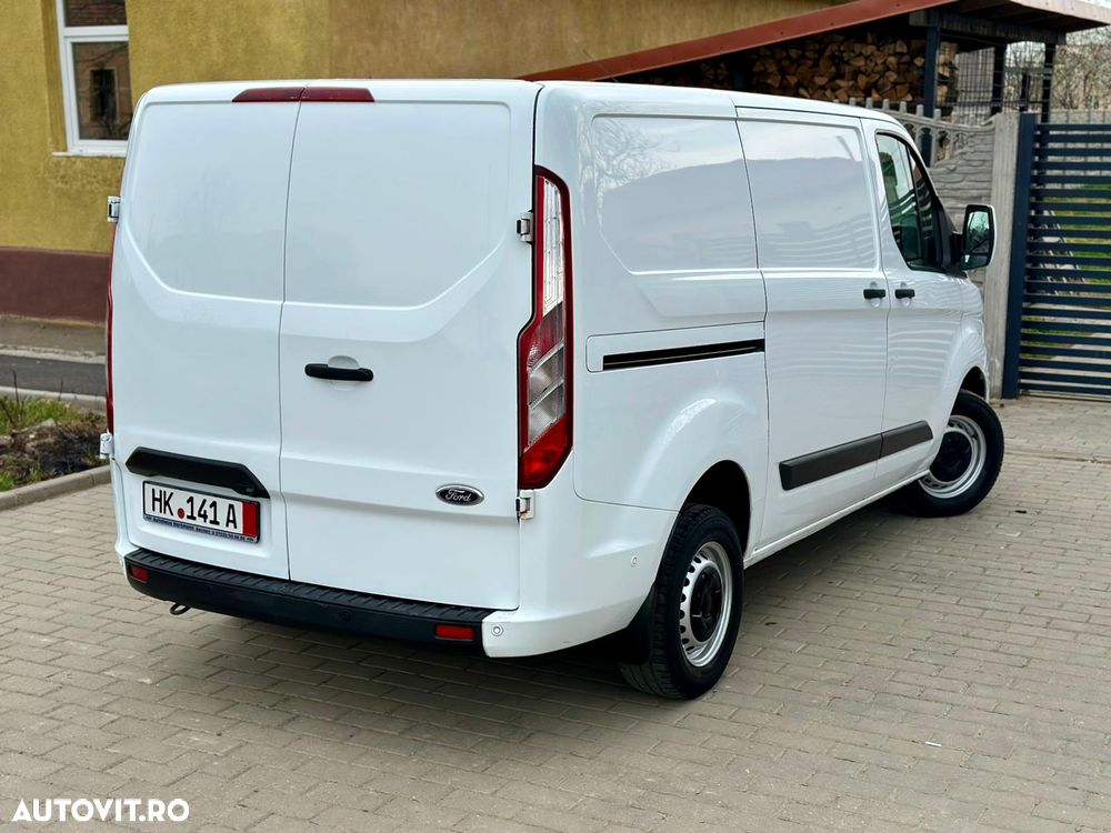 Ford Transit Custom - 11