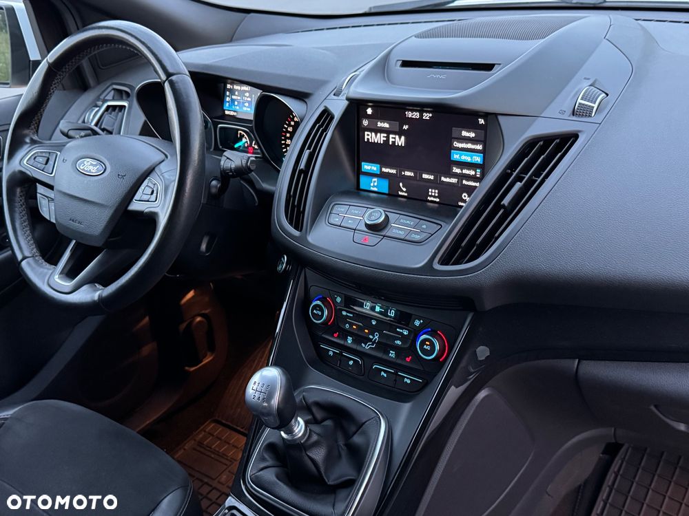 Ford Kuga 2.0 TDCi 4x4 ST-Line - 30