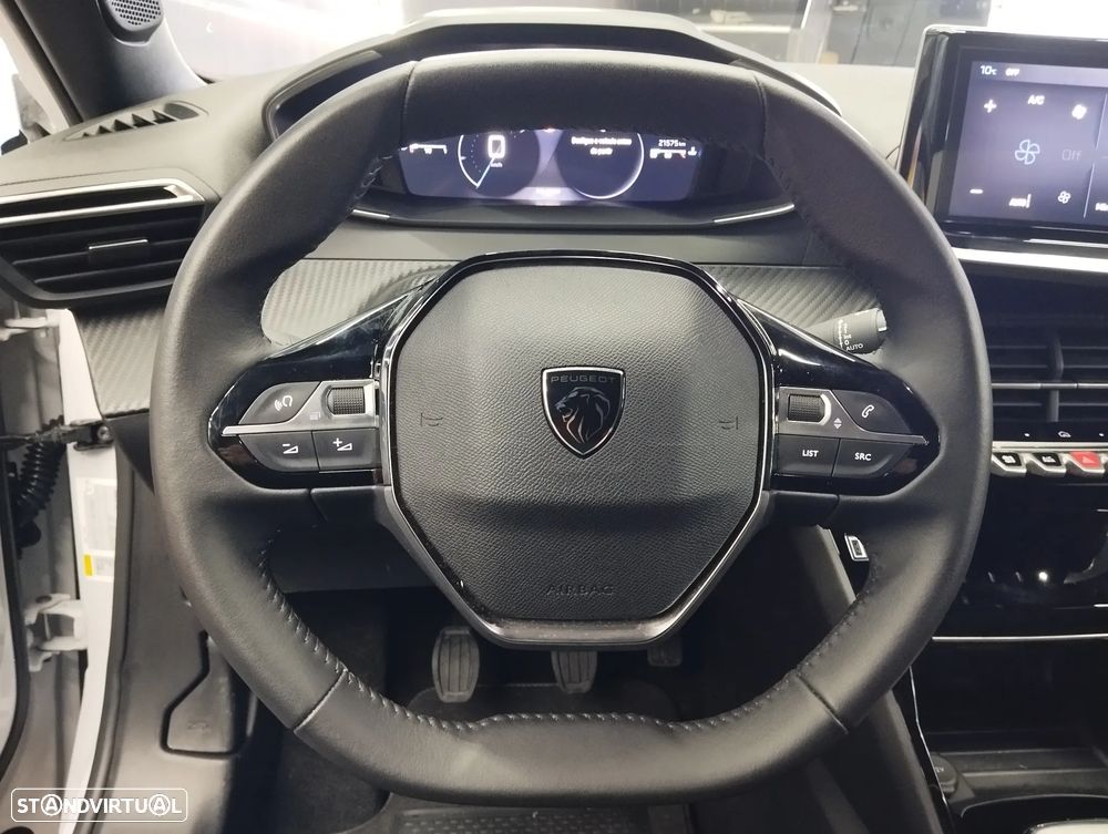 Peugeot 2008 1.2 PureTech Allure - 20