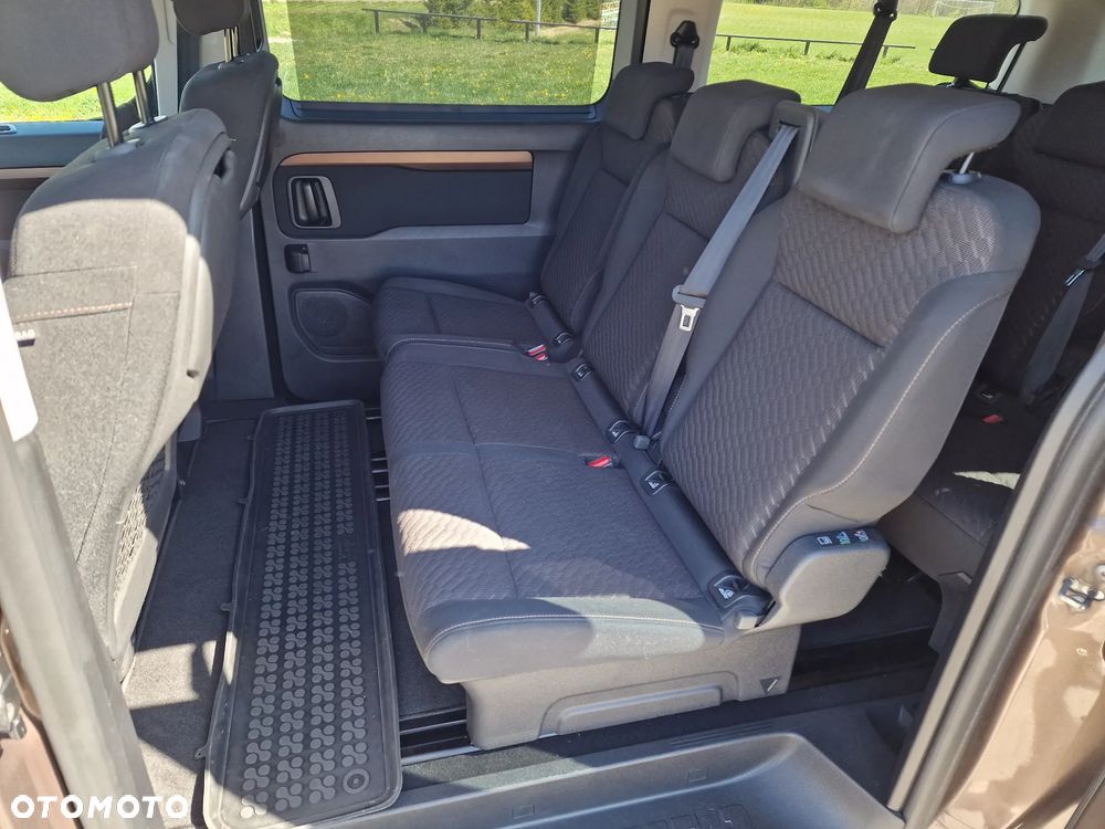 Toyota ProAce 2,0-l-D-4D L2 (8-Si.) Verso Family Comfort - 12