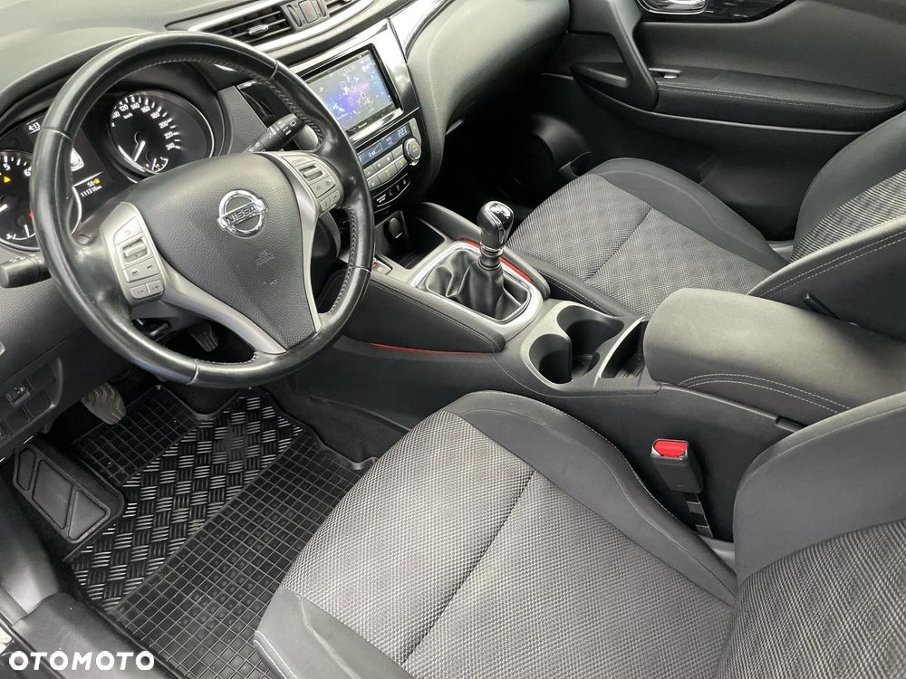Nissan Qashqai 1.2 DIG-T Acenta EU6 - 24
