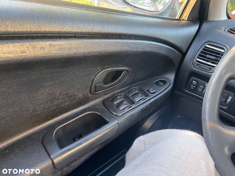 Mitsubishi Carisma 1.9 DID MP Comfort - 19